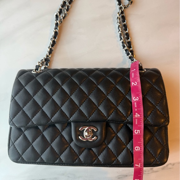 Classic flap bag - Picture 12 of 14